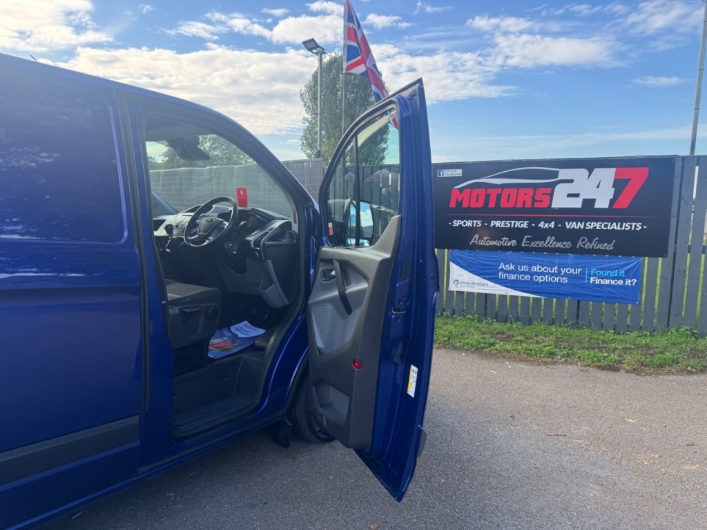 Used Ford Transit Custom 2017 for sale - 76118261: Photo 15