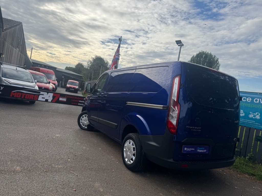 Used Ford Transit Custom 2017 for sale - 76118261: Photo 28