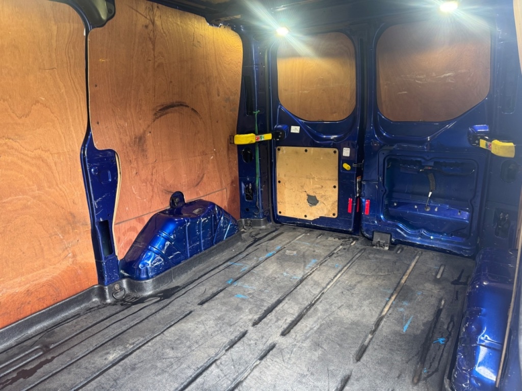 Used Ford Transit Custom 2017 for sale - 76118261: Photo 35