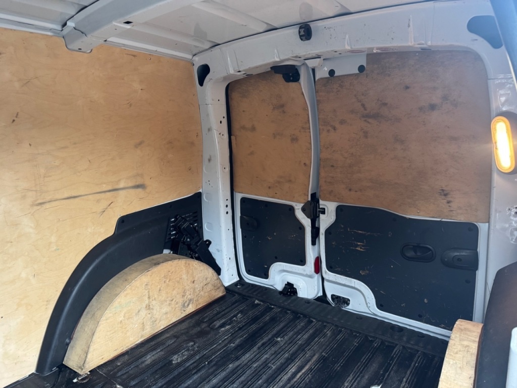 Used Renault Kangoo 2018 for sale - 76985502: Photo 12