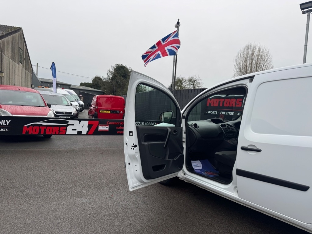 Used Renault Kangoo 2018 for sale - 76985502: Photo 15