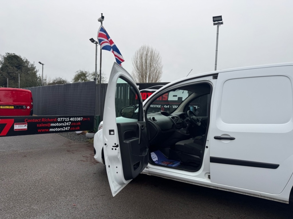 Used Renault Kangoo 2018 for sale - 76985502: Photo 43