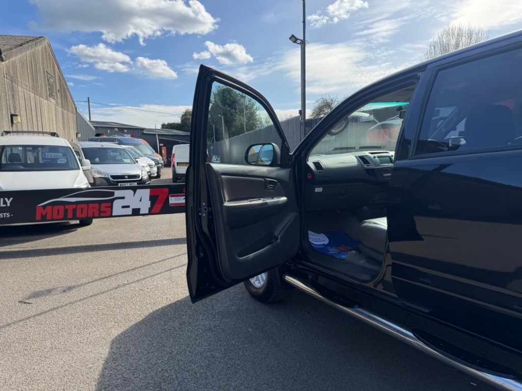 Used Toyota Hilux 2013 for sale - 78053376: Photo 14