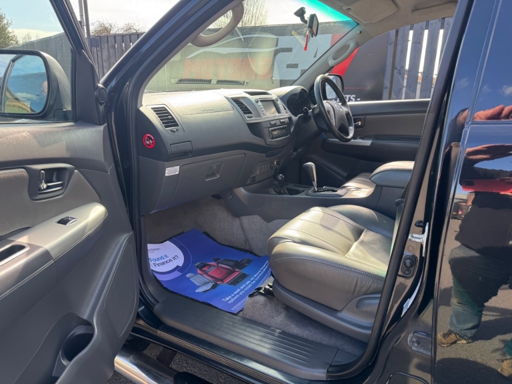 Used Toyota Hilux 2013 for sale - 78053376: Photo 15