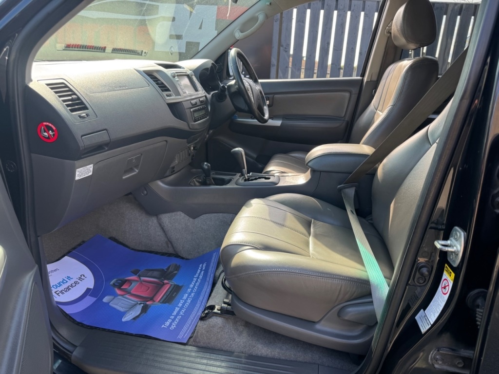 Used Toyota Hilux 2013 for sale - 78053376: Photo 44