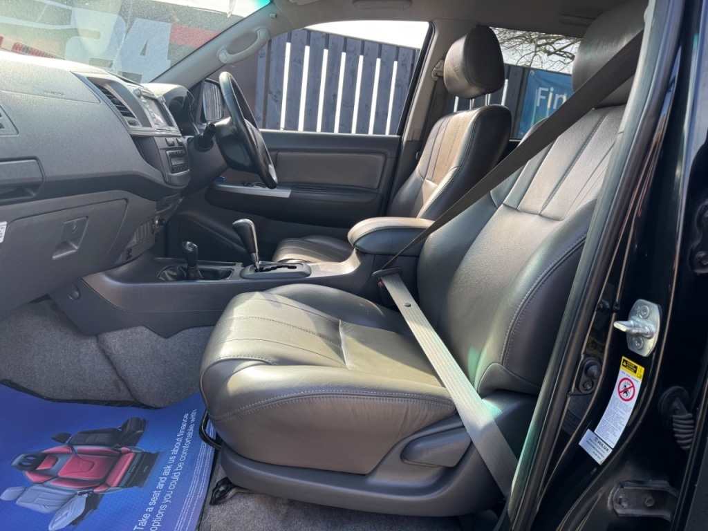 Used Toyota Hilux 2013 for sale - 78053376: Photo 45