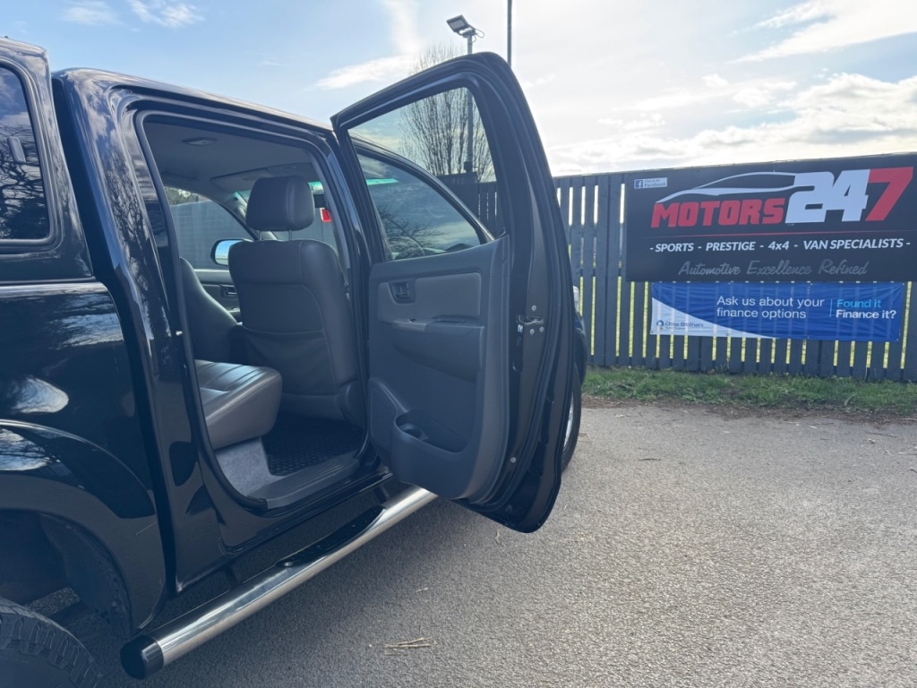 Used Toyota Hilux 2013 for sale - 78053376: Photo 73