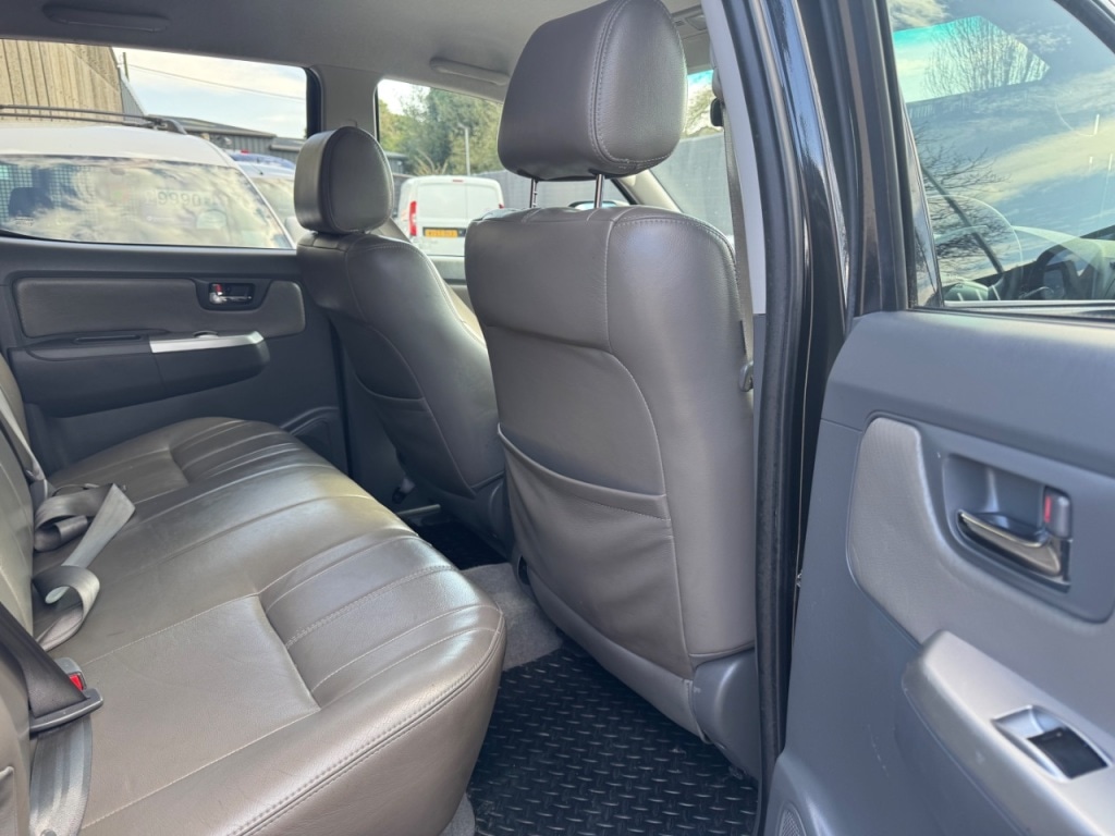 Used Toyota Hilux 2013 for sale - 78053376: Photo 75