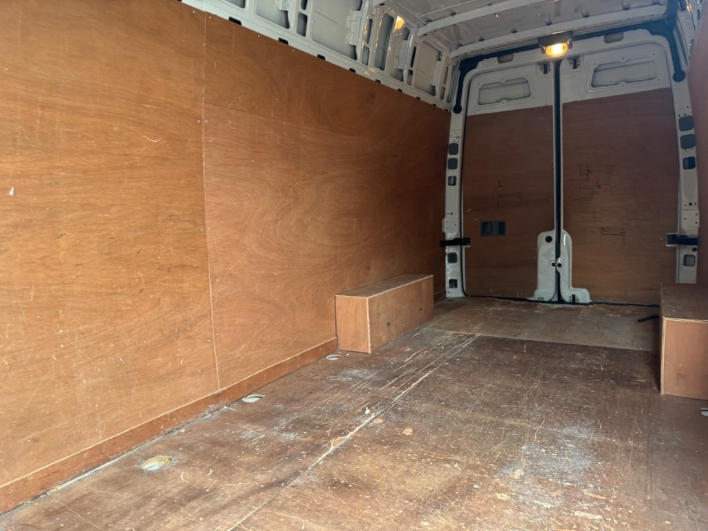 Used Volkswagen Crafter 2014 for sale - 76374267: Photo 44