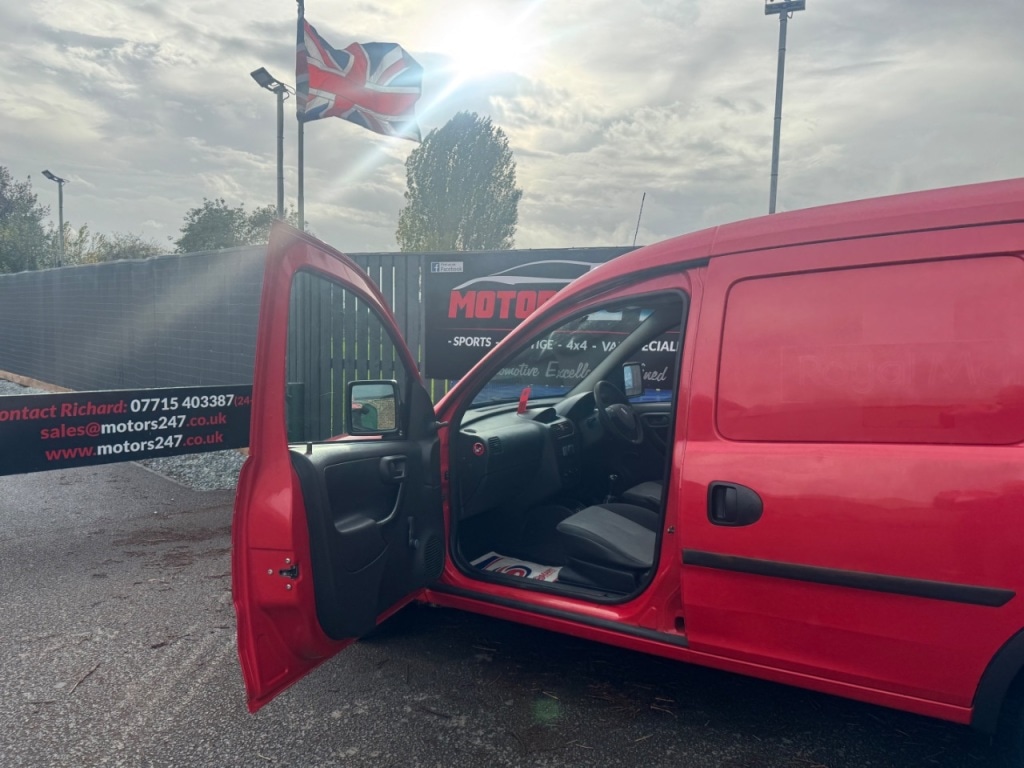 Used Vauxhall Combo 2011 for sale - 77708608: Photo 37