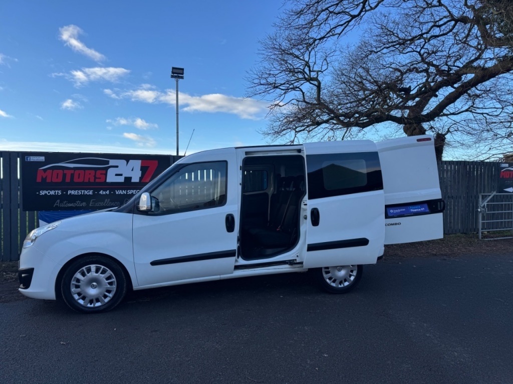 Used Vauxhall Combo 2015 for sale - 77138794: Photo 30