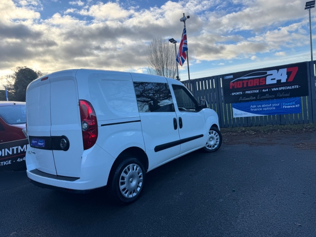 Used Vauxhall Combo 2015 for sale - 77138794: Photo 56