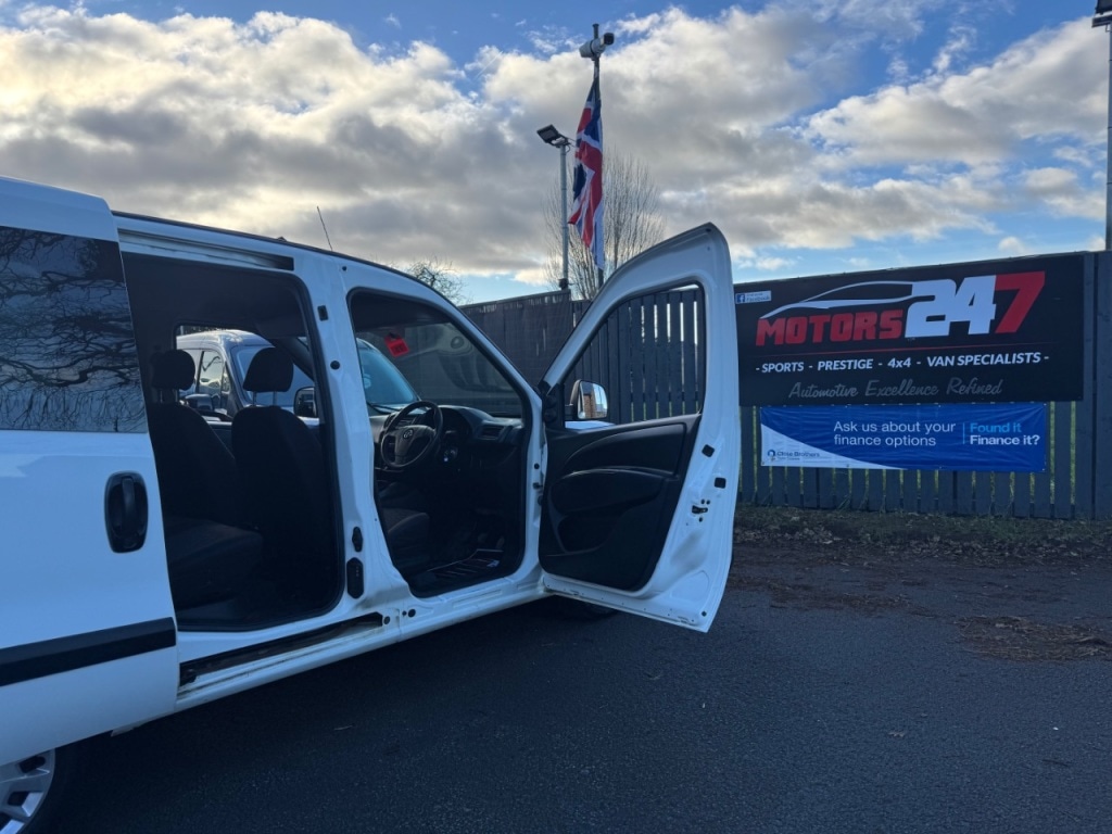 Used Vauxhall Combo 2015 for sale - 77138794: Photo 67