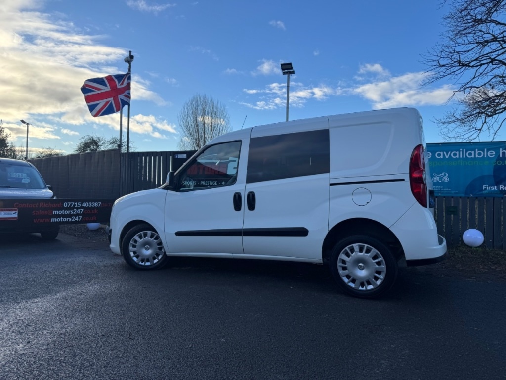 Used Vauxhall Combo 2015 for sale - 77138794: Photo 8
