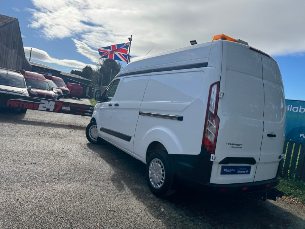 Used Ford Transit Custom 2015 for sale - 76184890: Photo 2