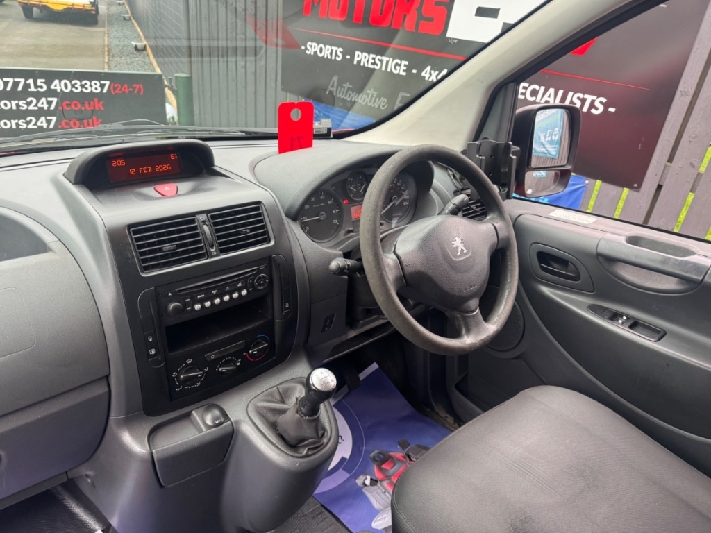 Used Peugeot Expert 2014 for sale - 77798104: Photo 37