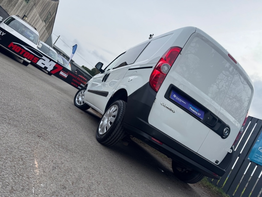 Used Vauxhall Combo 2017 for sale - 77635414: Photo 28