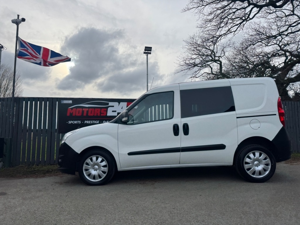 Used Vauxhall Combo 2017 for sale - 77635414: Photo 32