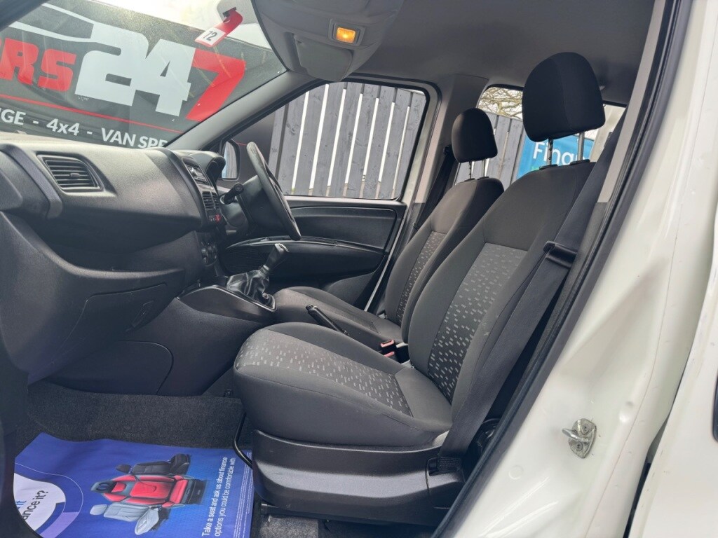 Used Vauxhall Combo 2017 for sale - 77635414: Photo 41