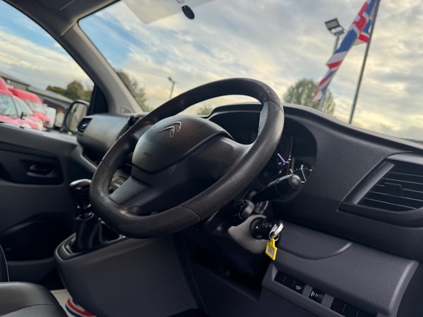 Used Citroen Dispatch 2017 for sale - 76243049: Photo 65