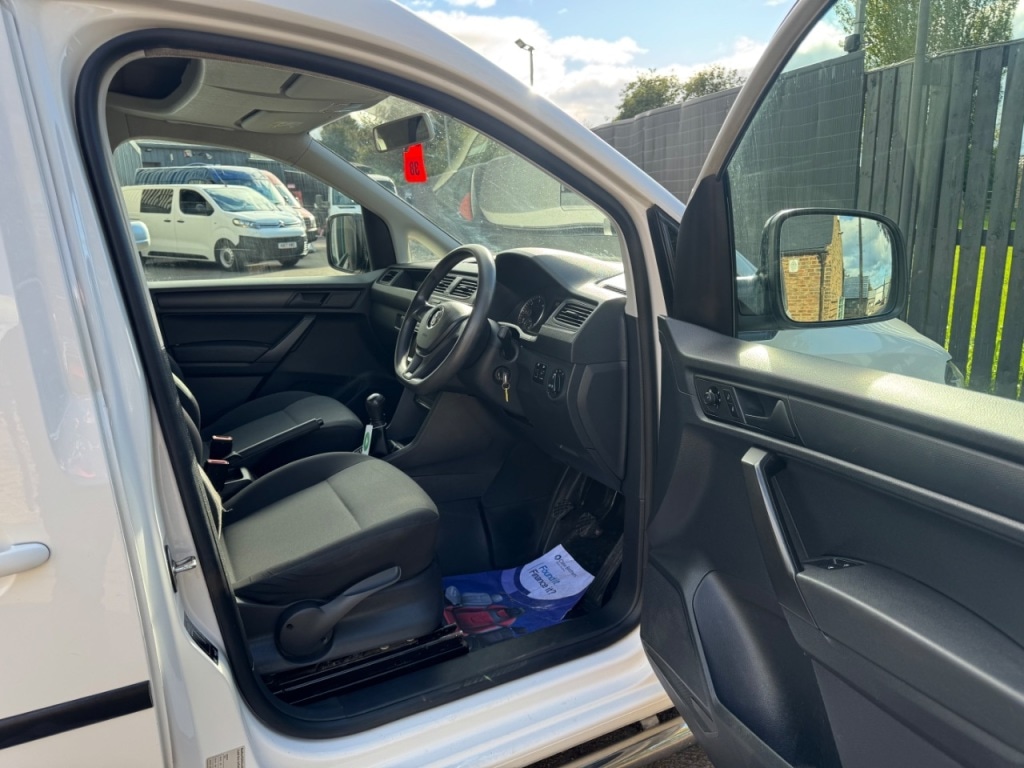 Used Volkswagen Caddy Maxi 2016 for sale - 76375807: Photo 17