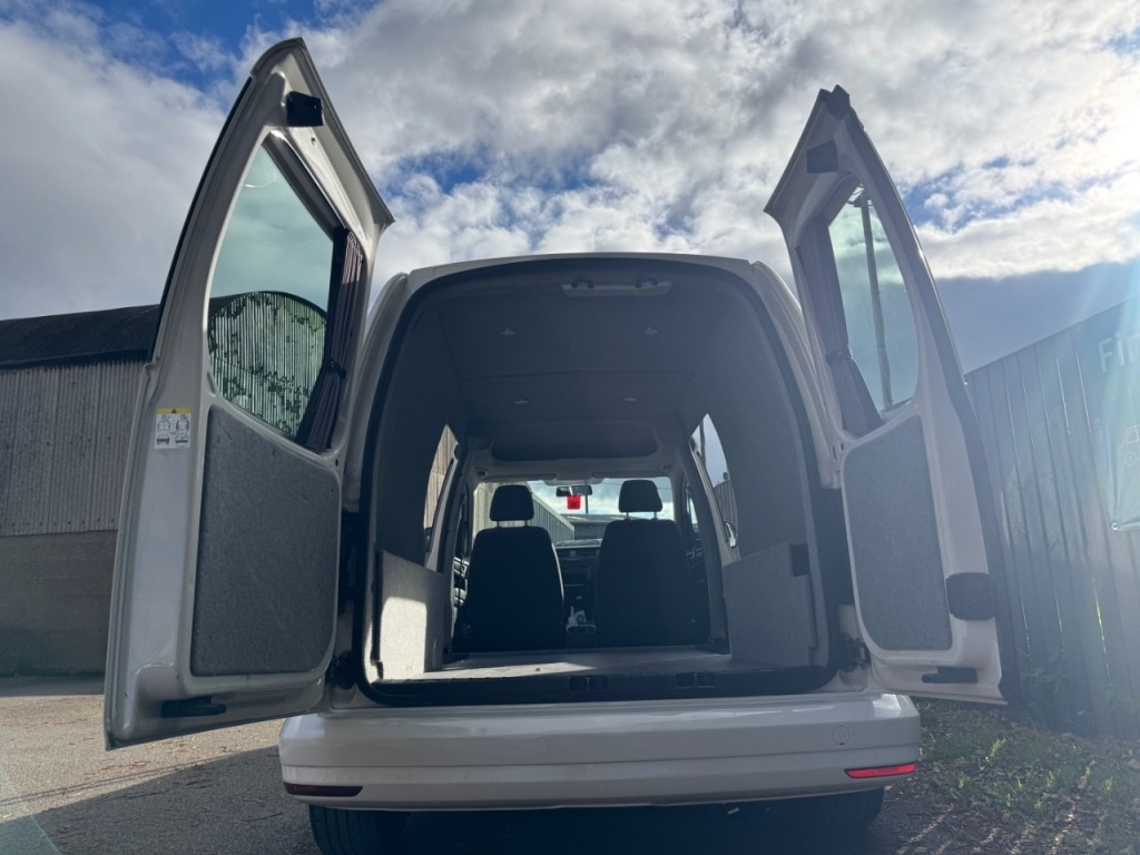 Used Volkswagen Caddy Maxi 2016 for sale - 76375807: Photo 48