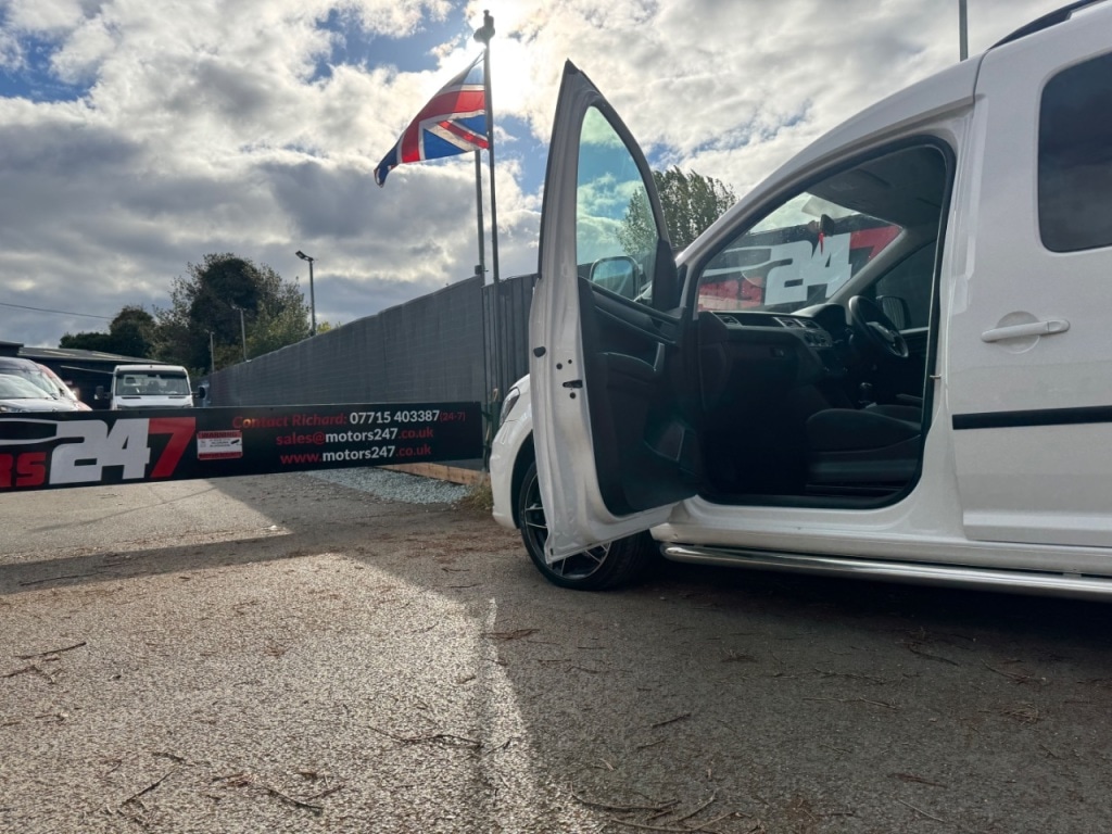 Used Volkswagen Caddy Maxi 2016 for sale - 76375807: Photo 49