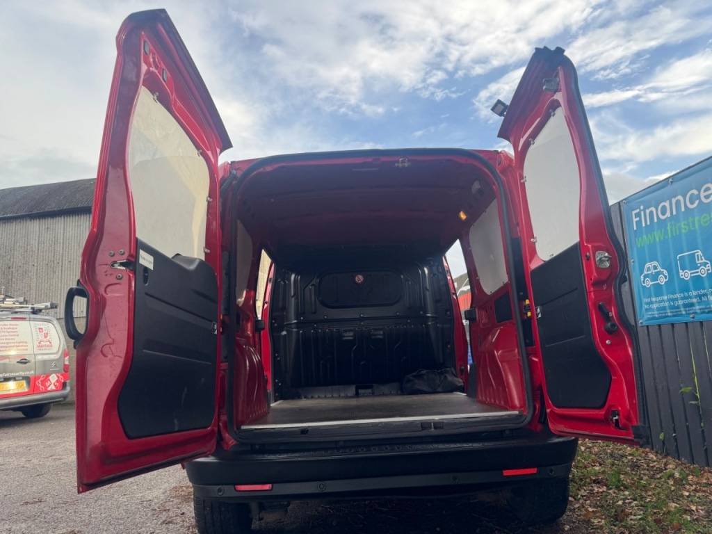 Used Fiat Doblo 2014 for sale - 76436451: Photo 14