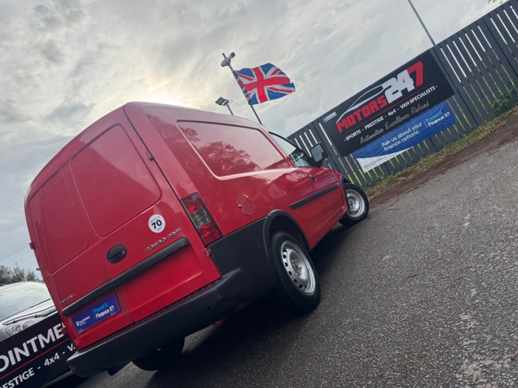 Used Vauxhall Combo 2011 for sale - 77245371: Photo 3