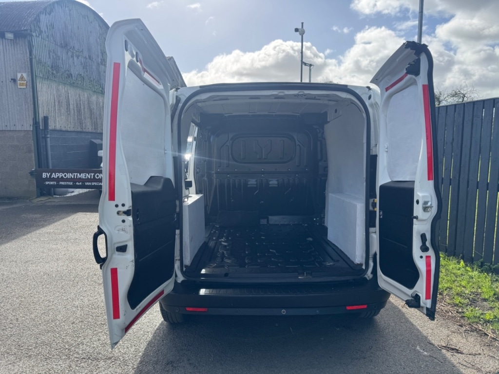 Used Fiat Doblo 2017 for sale - 78068002: Photo 10