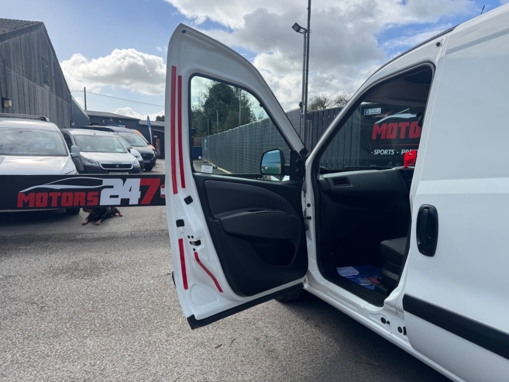 Used Fiat Doblo 2017 for sale - 78068002: Photo 12