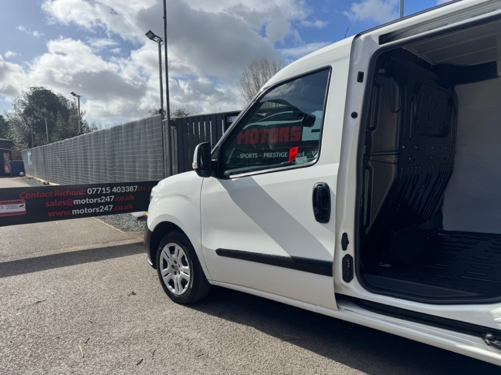 Used Fiat Doblo 2017 for sale - 78068002: Photo 8