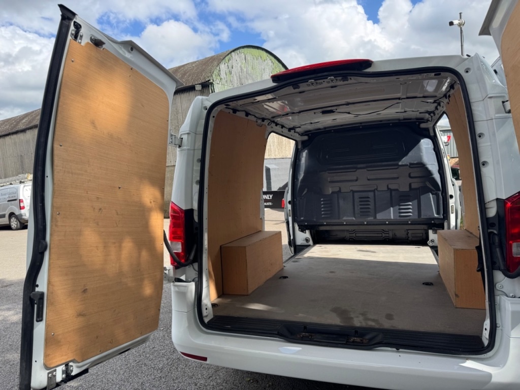 Used Mercedes-Benz Vito 2021 for sale - 77973828: Photo 11