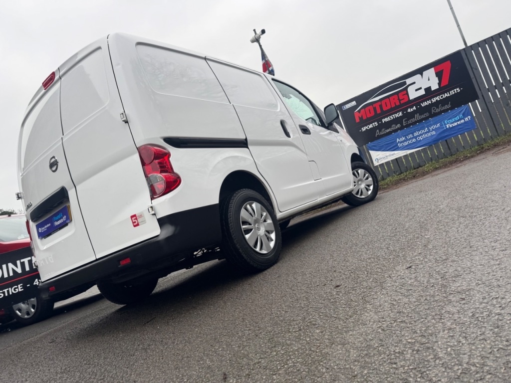 Used Nissan NV200 2018 for sale - 77327564: Photo 2