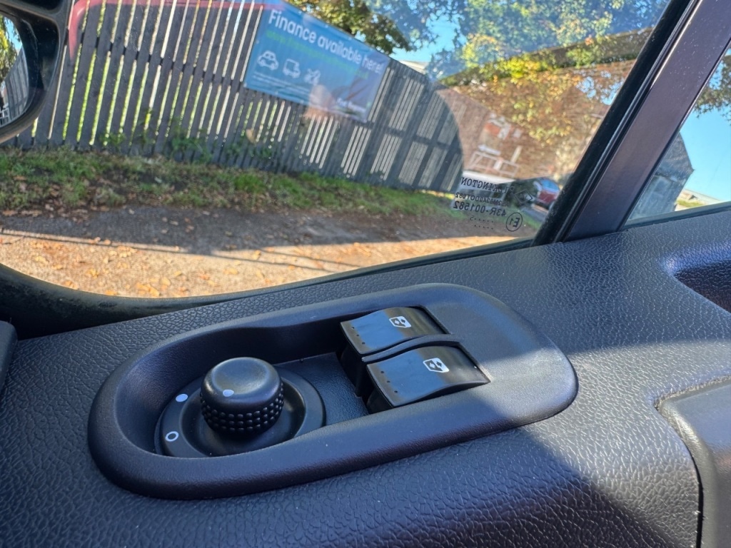 Used Vauxhall Movano 2015 for sale - 76352330: Photo 19