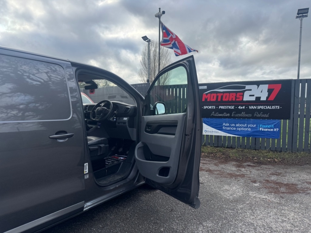 Used Toyota ProAce 2018 for sale - 77546236: Photo 60