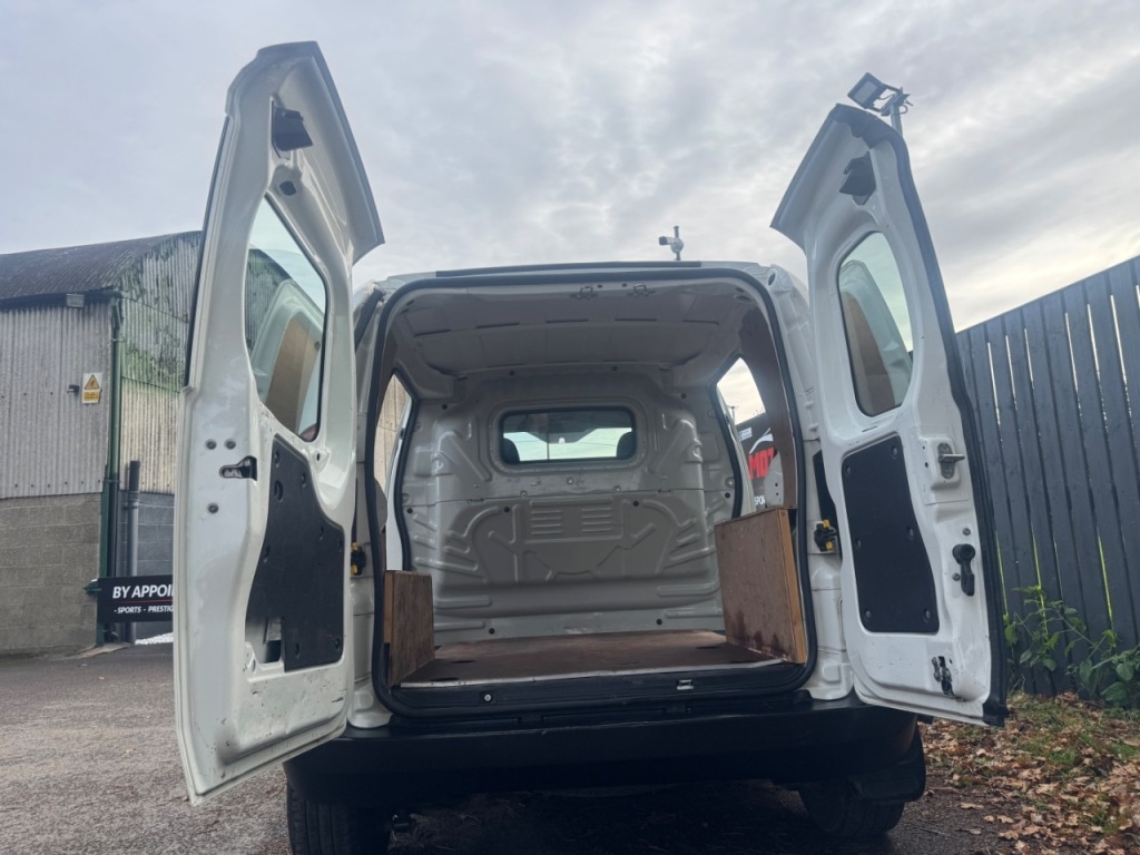 Used Peugeot Bipper 2014 for sale - 76422184: Photo 13