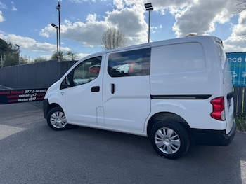 Used Nissan NV200 2018 for sale - 78199801: Photo