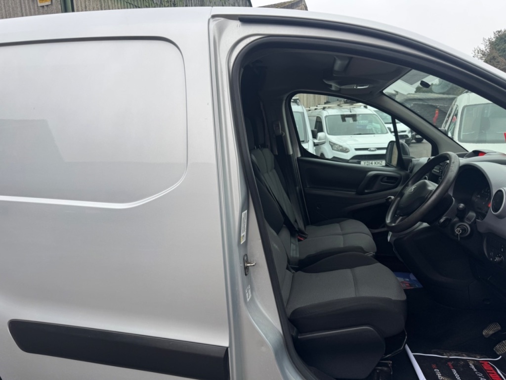 Used Peugeot Partner 2017 for sale - 77747467: Photo 19