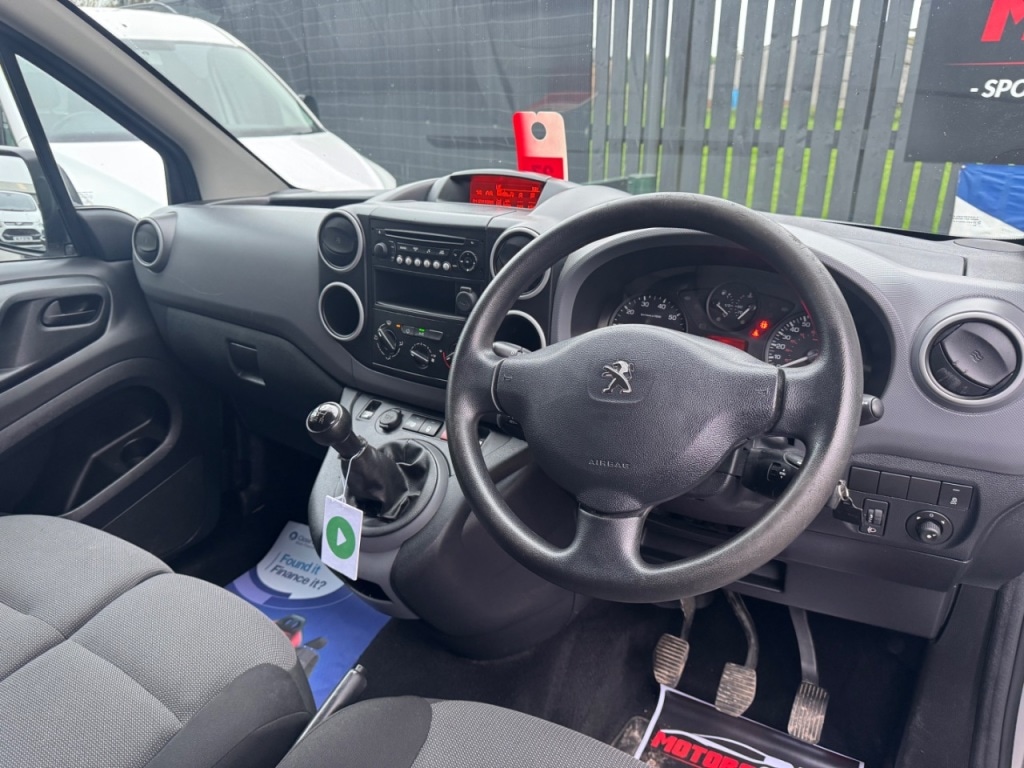 Used Peugeot Partner 2017 for sale - 77747467: Photo 69