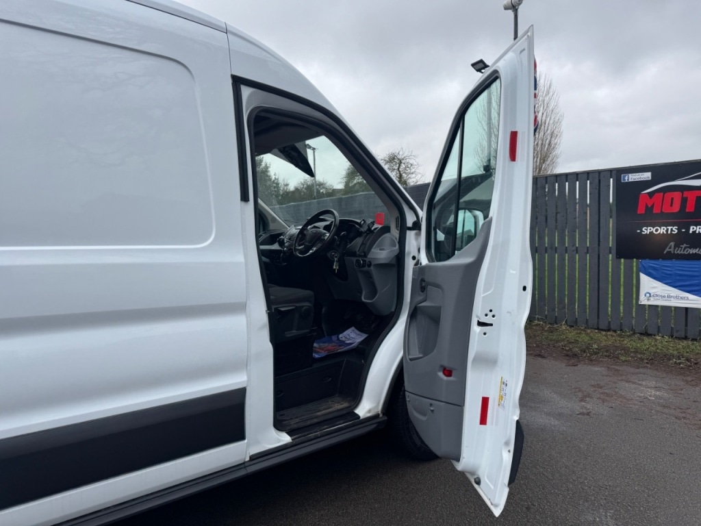 Used Ford Transit 2018 for sale - 77474935: Photo 75
