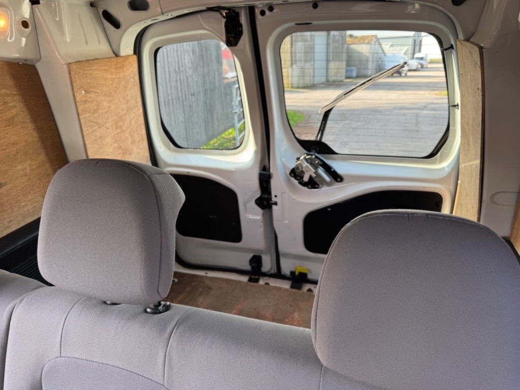 Used Peugeot Partner 2016 for sale - 77981680: Photo 15