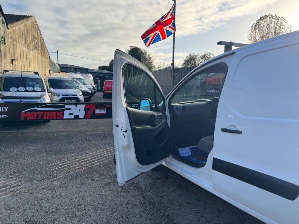 Used Peugeot Partner 2016 for sale - 76603810: Photo 12