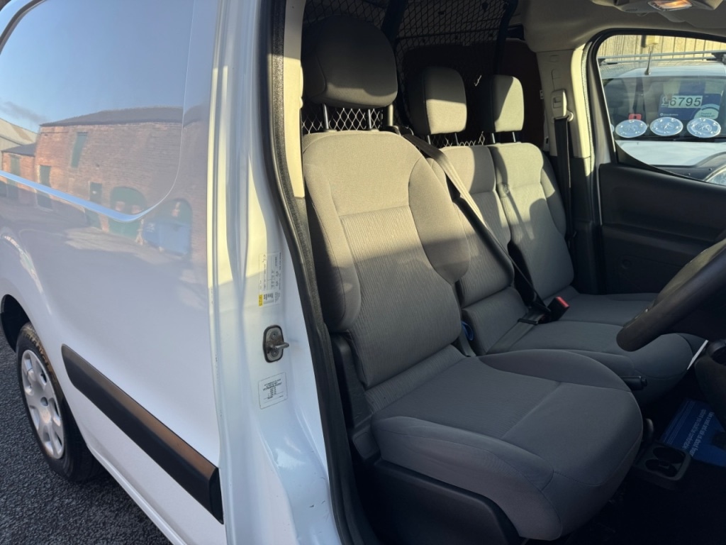 Used Peugeot Partner 2016 for sale - 76603810: Photo 18