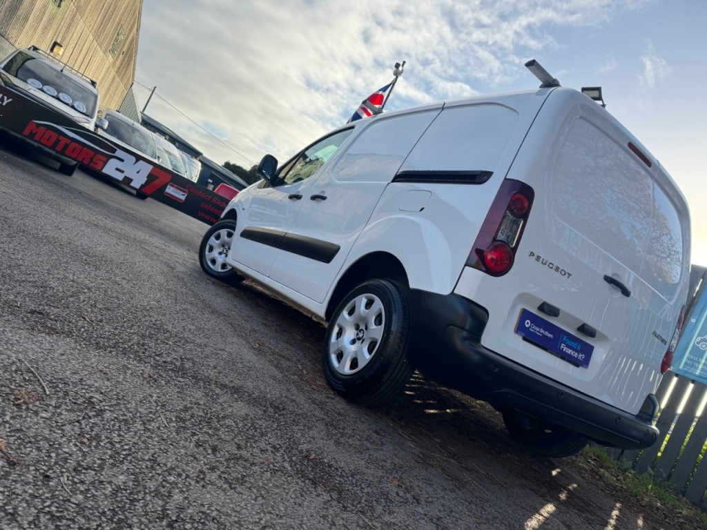 Used Peugeot Partner 2016 for sale - 76603810: Photo 2