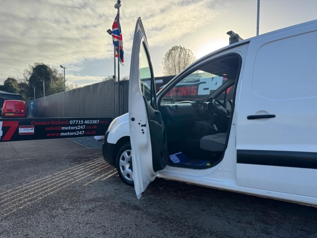 Used Peugeot Partner 2016 for sale - 76603810: Photo 35