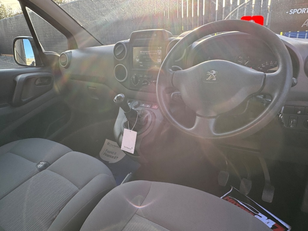 Used Peugeot Partner 2016 for sale - 76603810: Photo 60