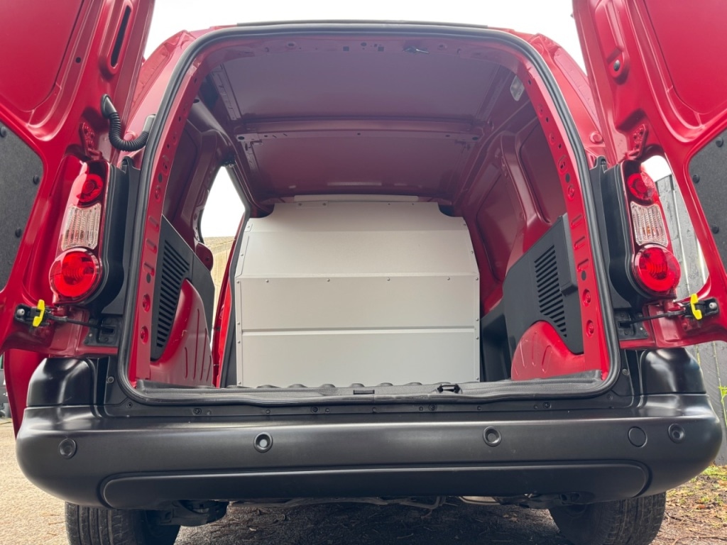 Used Peugeot Partner 2018 for sale - 76748324: Photo 12