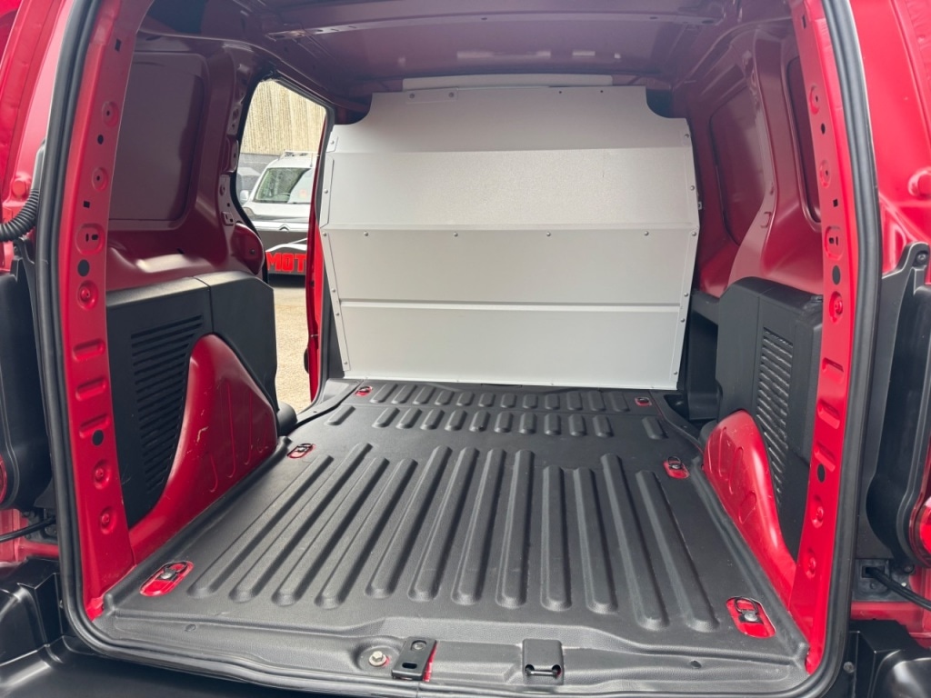 Used Peugeot Partner 2018 for sale - 76748324: Photo 13