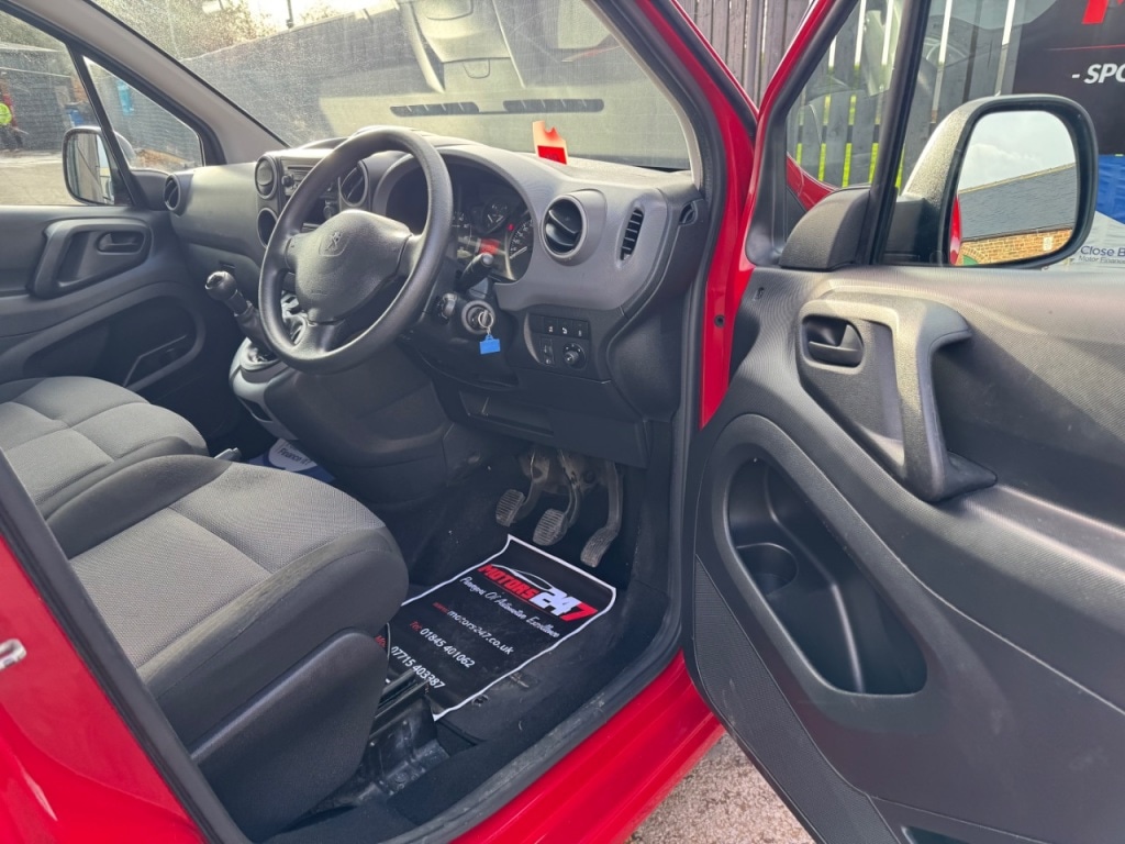 Used Peugeot Partner 2018 for sale - 76748324: Photo 17